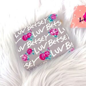 Betsey Johnson luv Betsey wallet